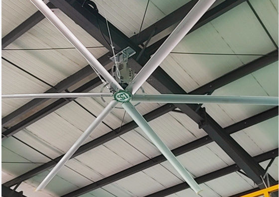 Un buen precio. Ventilador de techo industrial de gran tamaño con motor de engranajes adecuado para patios de transferencia logística en línea