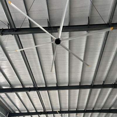 Un buen precio. Diámetro del ventilador 8FT-24FT PMSM Ventilador de techo HVLS accionado por motor para taller de producción de cables en línea