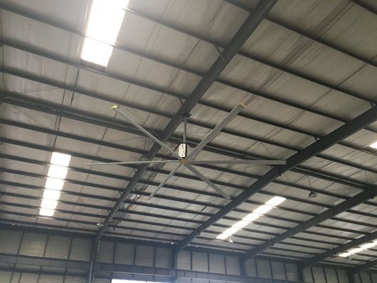 Un buen precio. 24FT 2.0 HP Ventilación de refrigeración Cuchillas de aluminio Ventiladores de techo gigantes en línea