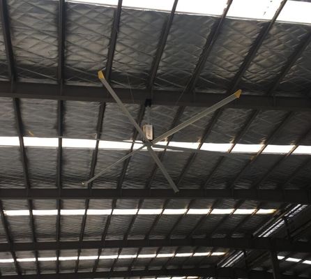 Un buen precio. 0.2KW 10FT 5 cuchillas ventilador HVLS en línea